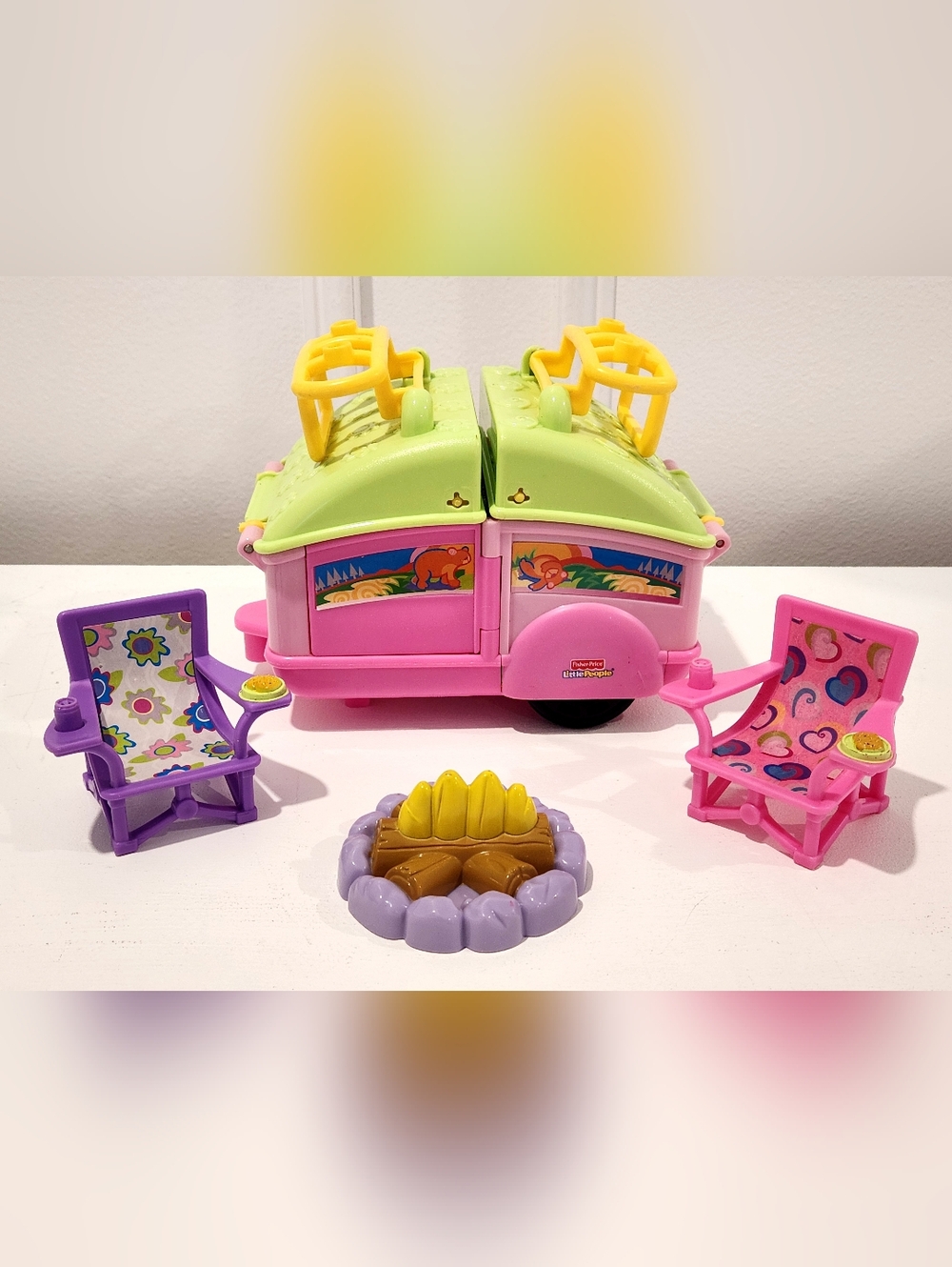 2007 Fisher-Price Sarah Lynn's Pop Up Camper- Incomplete Set